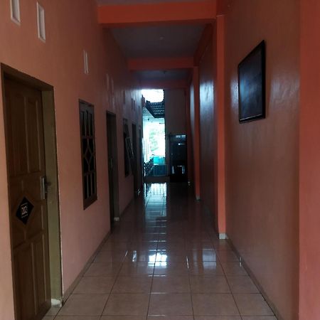 Oyo 92231 Penginapan Tanjung Alang Syariah Makassar Kültér fotó