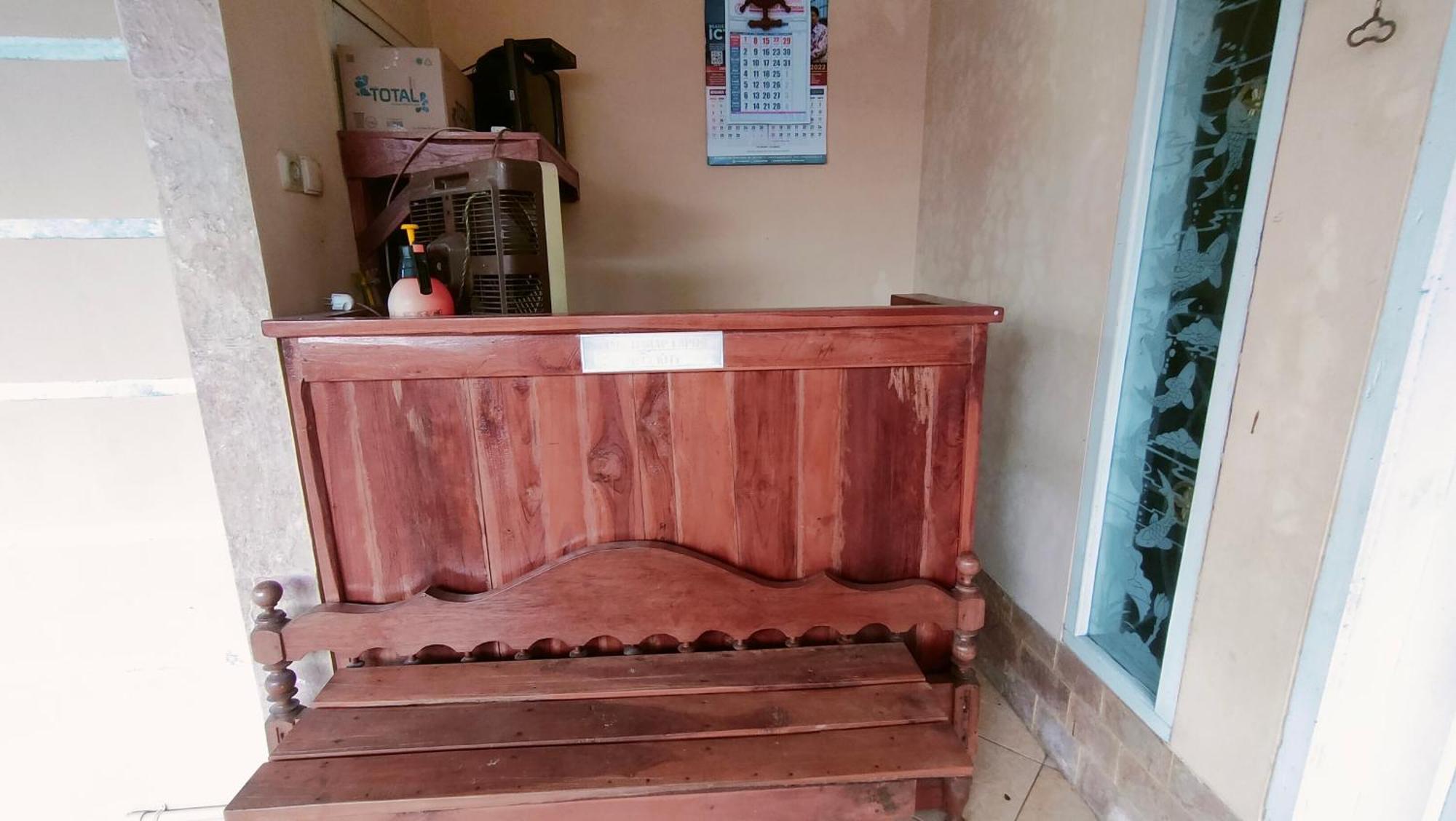 Oyo 92231 Penginapan Tanjung Alang Syariah Makassar Kültér fotó